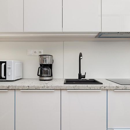 Modern Studio With Terrace And Parking In Swinoujscie By Noclegi Renters Eksteriør billede
