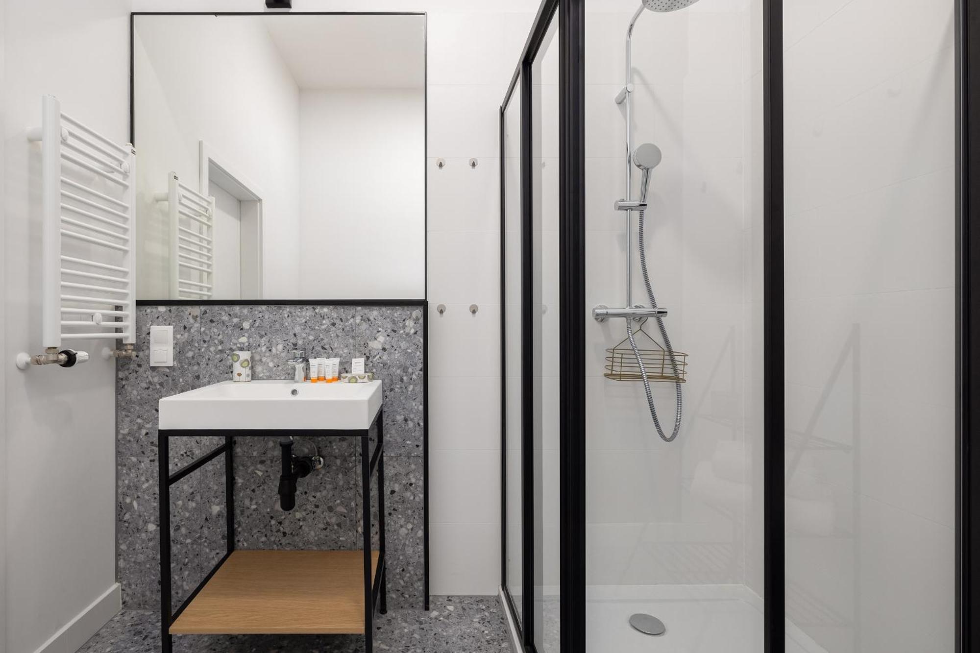 Modern Studio With Terrace And Parking In Swinoujscie By Noclegi Renters Eksteriør billede